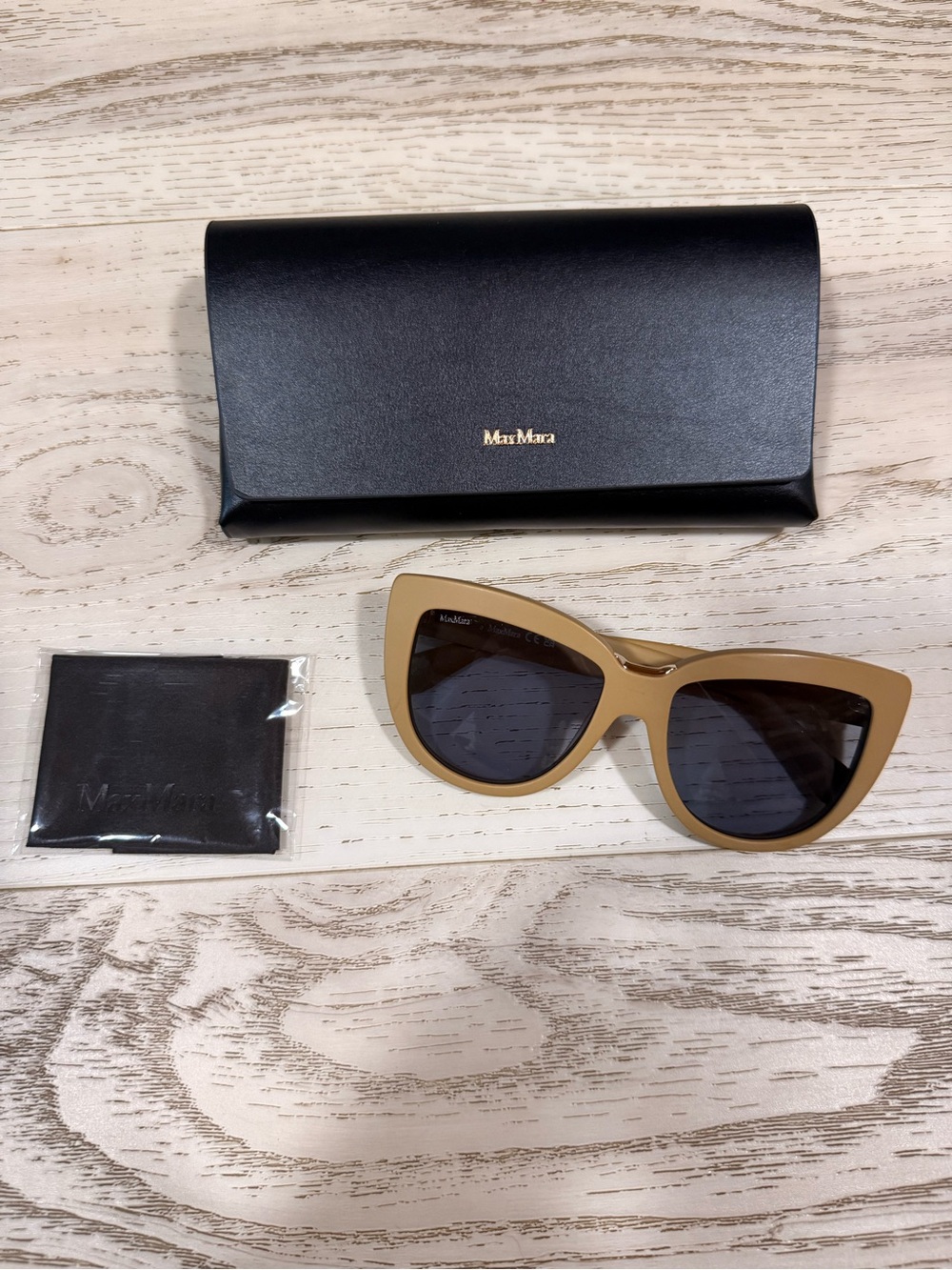 MaxMara Beige Cat-Eye Sunglasses with Dark Lenses - Picture 1 of 7